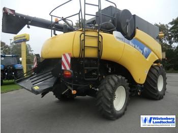 Зерноуборочный комбайн New Holland CR 9070