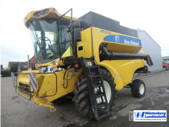 Зерноуборочный комбайн New Holland CS 520