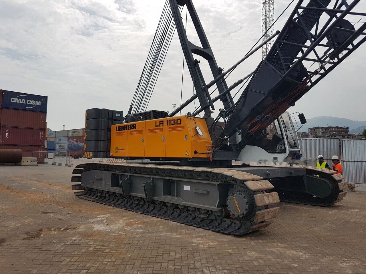 Кран 650 тонн. Кран гусеничный liebherr 1100. Demag cc2800. Гусеничный кран sany scc1000c. Техника гусеничный кран.