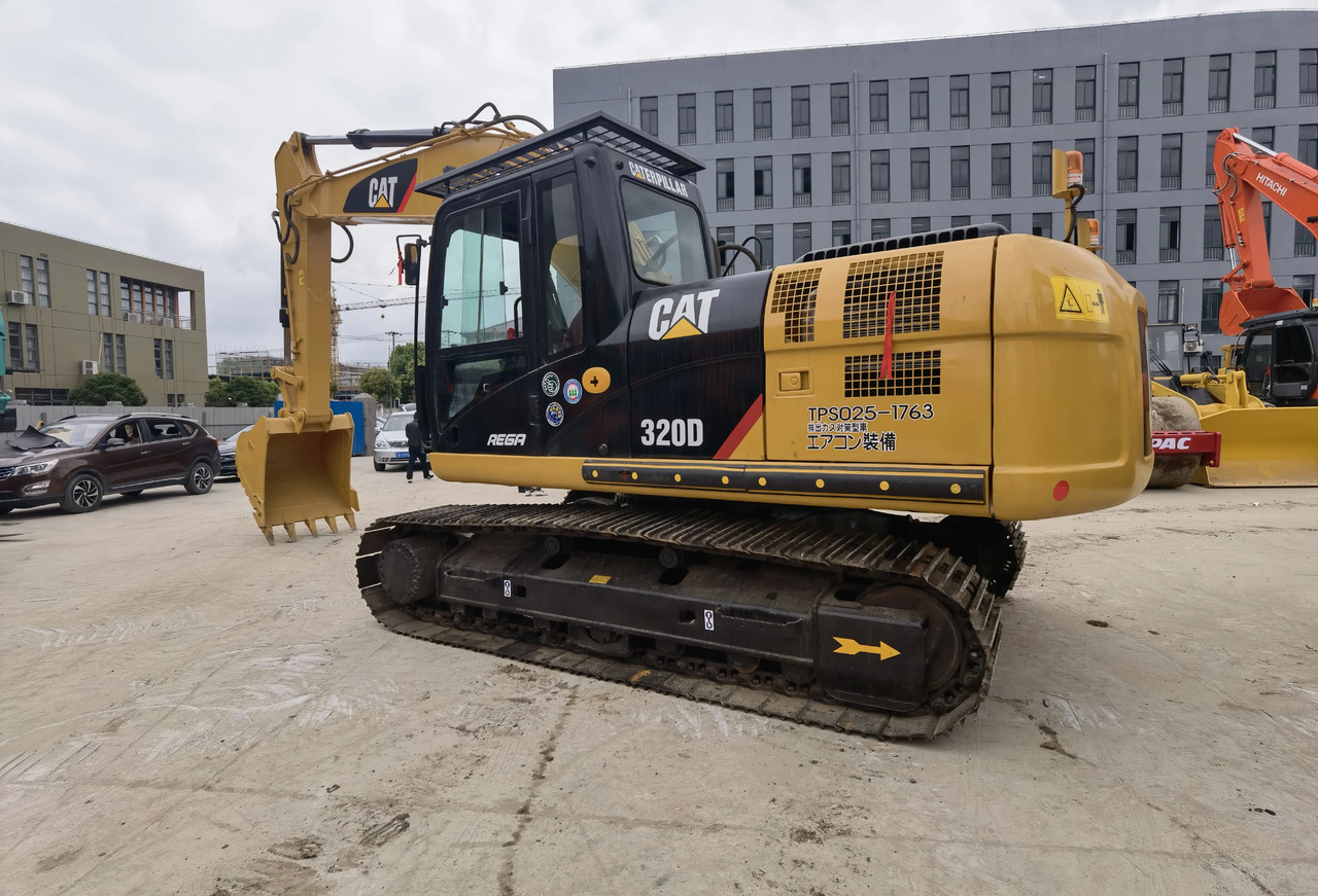 Гусеничный экскаватор caterpillar 320D used excavators original japan made cat excavator 320D 320D2 excavator machine price: фото 4