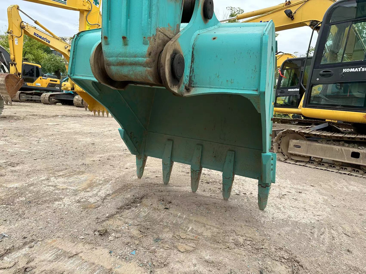 Гусеничный экскаватор original KOBELCO used excavator SK260D,  26 ton Large engineering construction machinery on sale: фото 11