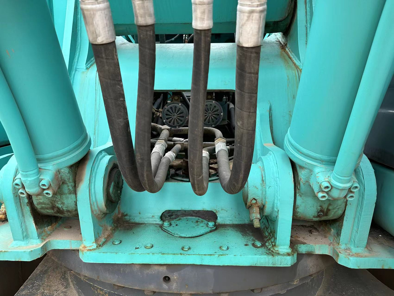 Гусеничный экскаватор original KOBELCO used excavator SK260D,  26 ton Large engineering construction machinery on sale: фото 8
