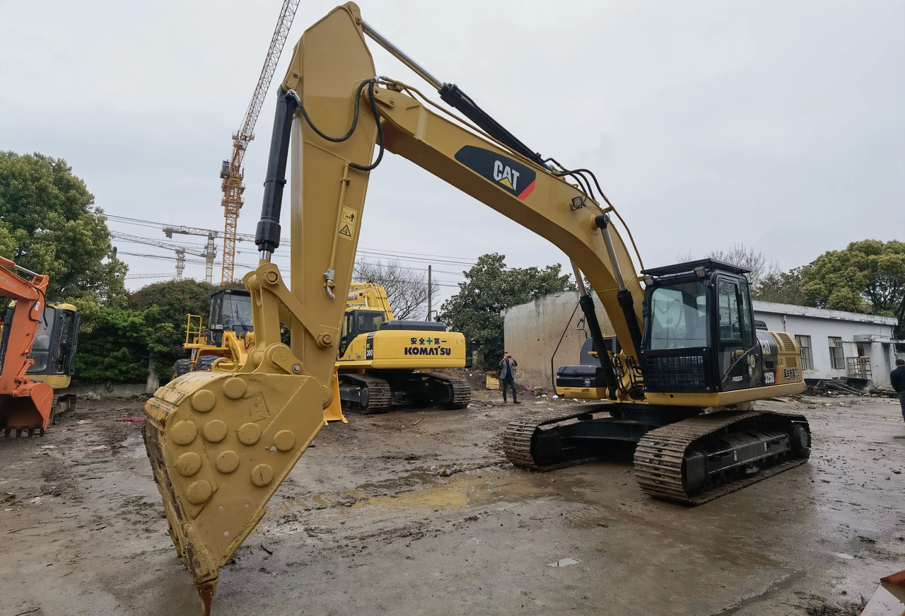 Гусеничный экскаватор used cat325d excavators caterpillar 325D excavator machine 325D 330D second hand excavators: фото 3