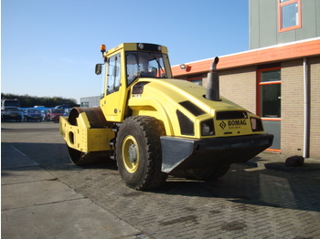 Дорожный каток BOMAG BW219DH-4