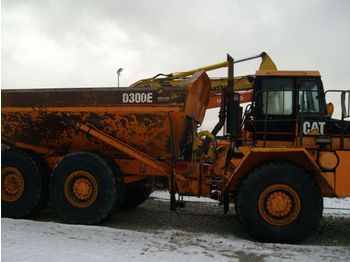 Êàðüåðíûé ñàìîñâàë CAT D300E - Строительная техника