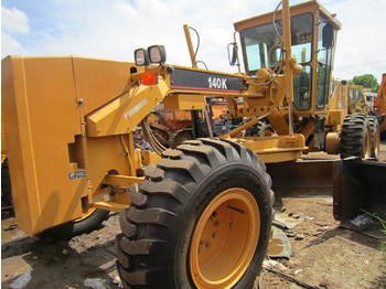 Грейдер CATERPILLAR 140K