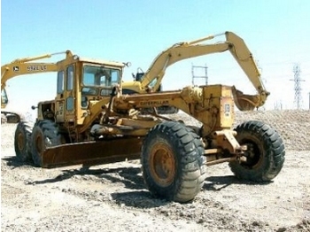 CATERPILLAR 16E - Грейдер