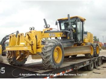 John Deere 672D - Грейдер