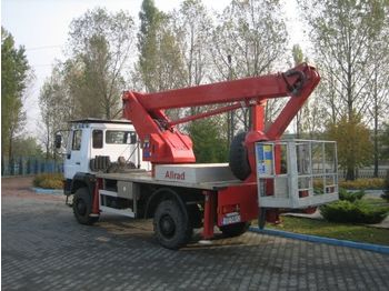 Грузовик с подъемником MAN