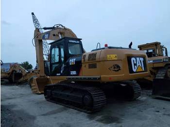 Гусеничный экскаватор CATERPILLAR 320d