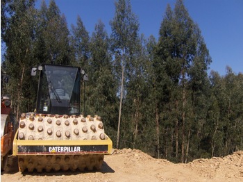 CATERPILLAR cp563e - Каток