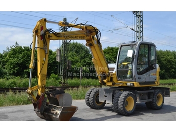 Колёсный экскаватор New Holland MH2.6
