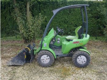 AVANT Miniradlader 220 - Колёсный погрузчик