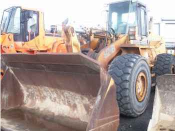 CASE 921B - Колёсный погрузчик