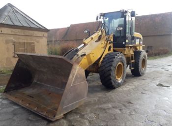 Колёсный погрузчик CATERPILLAR 930 G