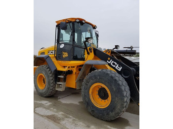 Колёсный погрузчик JCB 427 ZXT4