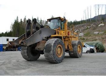 Volvo 330C - Колёсный погрузчик