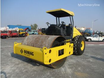 BOMAG BW211D-40 - компактор