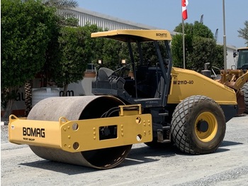 Компактор Bomag BW 211D-40