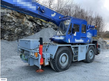 Короткобазный кран Tadano TR250-EX
