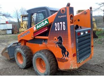 Ausa 2076 - Мини-погрузчик с бортовым поворотом