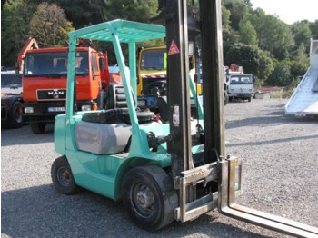 Mitsubishi FD25 - Строительная техника