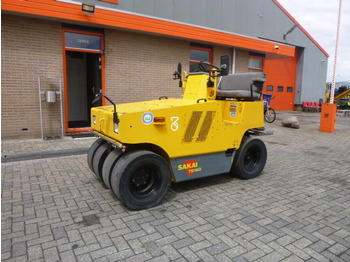 Пневмоколесный каток SAKAI TS160
