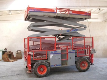 SkyJack SJ 8841 4x4 - Подъёмник