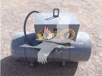 2008 LINCOLN ELECTRIC SAE300 7121 - Сварочное оборудование