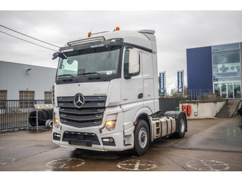 Тягач MERCEDES-BENZ Actros 1945