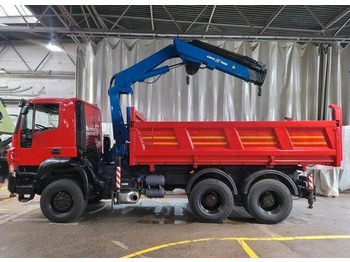 Самосвал IVECO Trakker