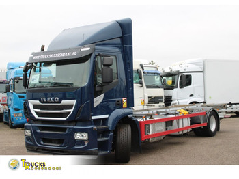 Грузовик-контейнеровоз/ Сменный кузов IVECO Stralis