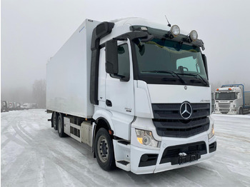 Грузовик с закрытым кузовом MERCEDES-BENZ Actros 2542