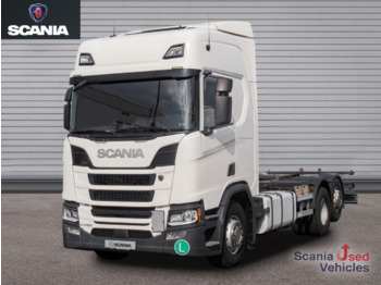 Грузовик-контейнеровоз/ Сменный кузов SCANIA R 450