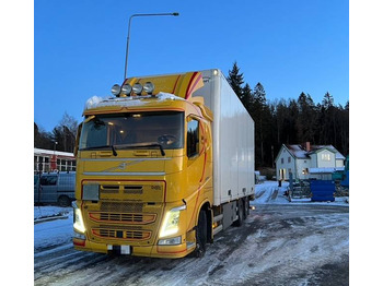 Грузовик с закрытым кузовом VOLVO FH 500