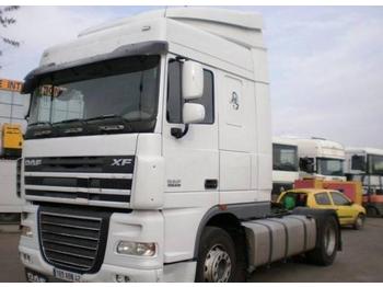 Тягач DAF XF105