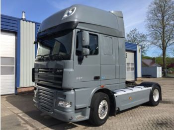 Тягач DAF XF105.460 FT