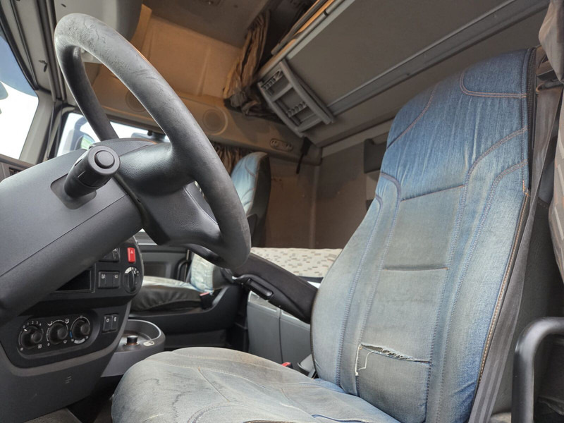 Тягач DAF XF 106 510