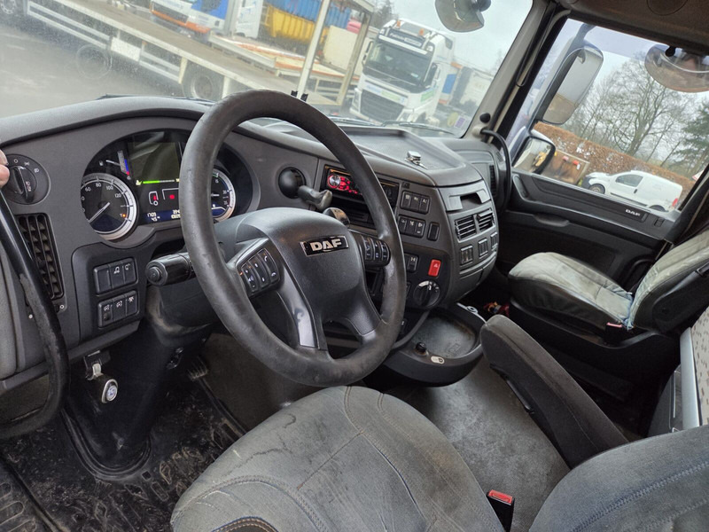 Тягач DAF XF 106 510