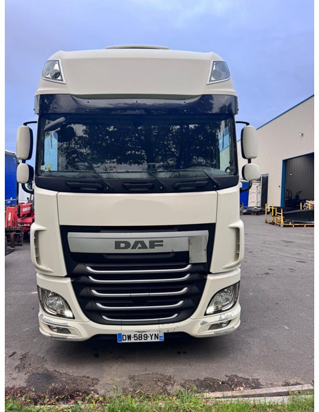 Тягач DAF XF 510