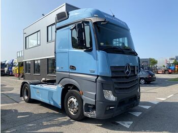 Тягач Mercedes-Benz Actros 1842 *ENGINE NOT RUNNING DUE TO FUEL SYST