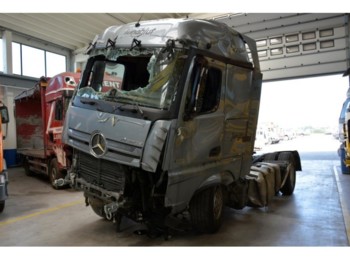 Тягач Mercedes-Benz Actros 1845LS