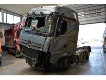 Тягач Mercedes-Benz Actros 1845LS: фото 1