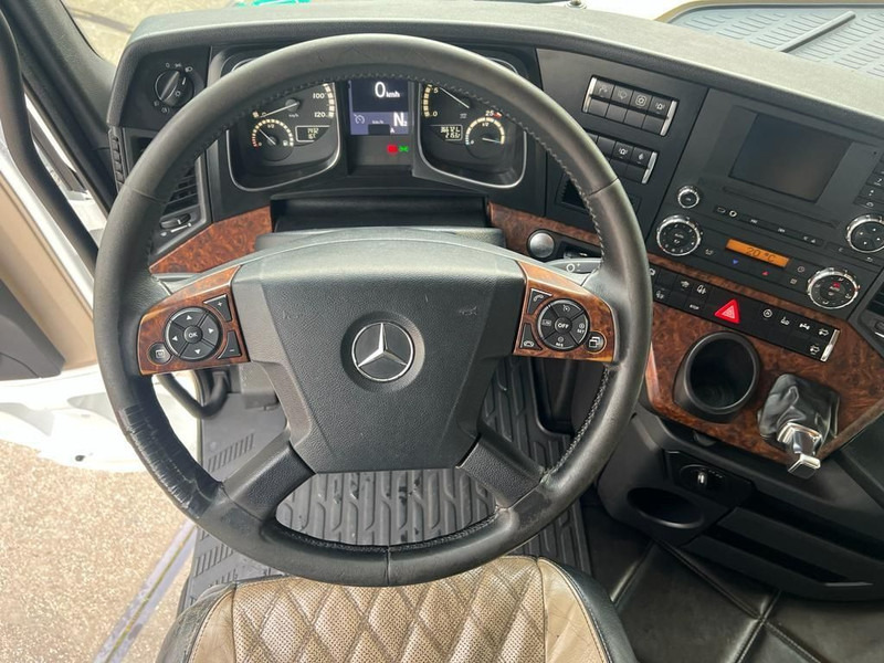 Тягач Mercedes-Benz Actros 4163 SLT 8x4: фото 9