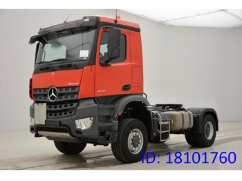 Тягач Mercedes-Benz Arocs 2145AS - 4x4: фото 1