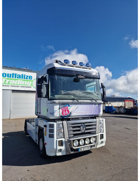 Тягач Renault Magnum 520dxi