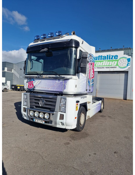 Тягач Renault Magnum 520dxi