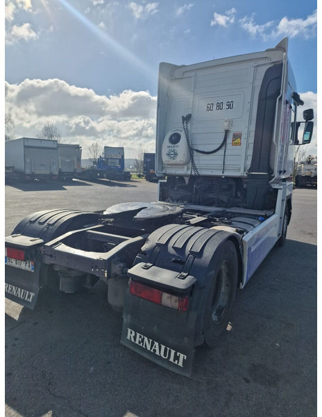 Тягач Renault Magnum 520dxi