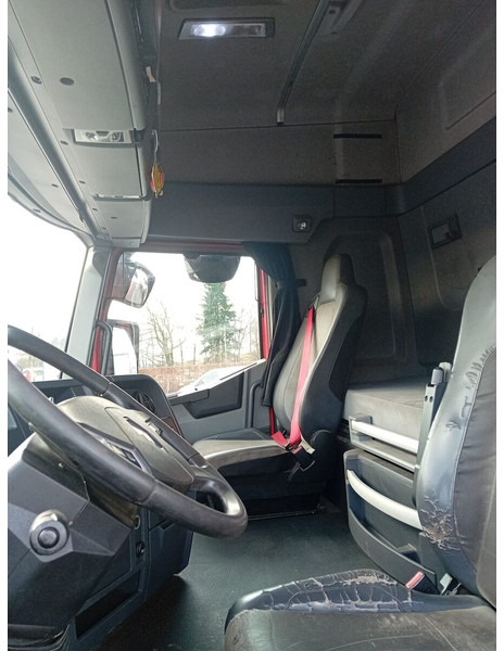 Тягач Renault T460