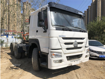Тягач SINOTRUK Howo tractors